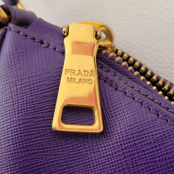 PRADA Saffiano Lux Hobo Purse Shoulder Bag - Picture 4 of 14